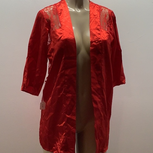Elegant Red Satin Lace Robe No Tie New Without Tags - Picture 1 of 6